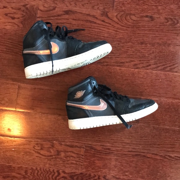 jordan 1 mid - Picture 1 of 4